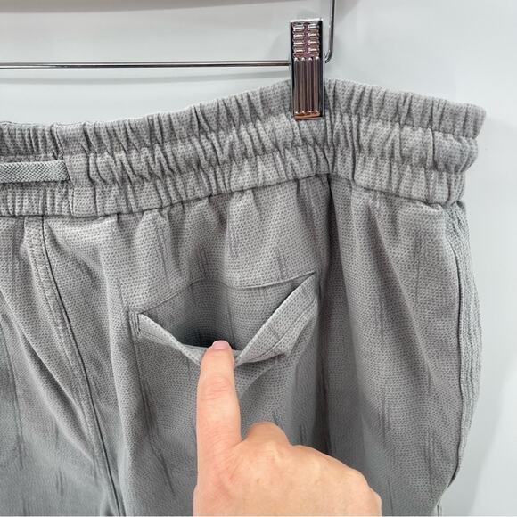 Athleta Farallon Printed Thick Jogger Spliced Majic Metropolis Grey  Size 20 - Picture 8 of 15
